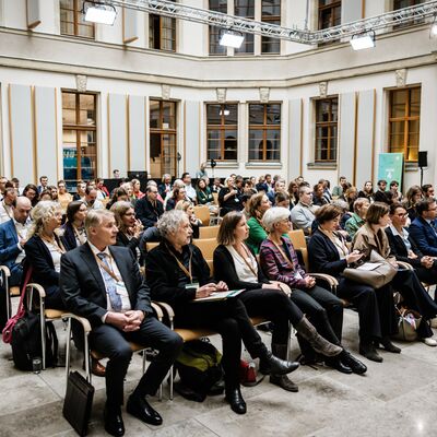 Bild vergr��ern: POLITIK: 8. Deutsche HLPF-Konferenz @ BMUKNBerlin, 16.04.2026